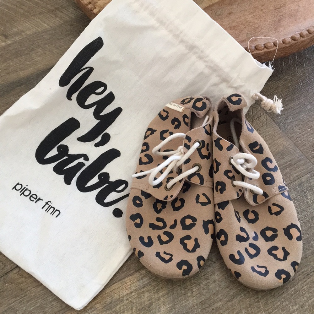 Piper Finn leopard oxfords size 8 with dust bag